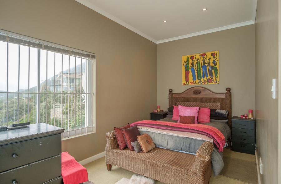 5 Bedroom Property for Sale in Misty Cliffs Western Cape